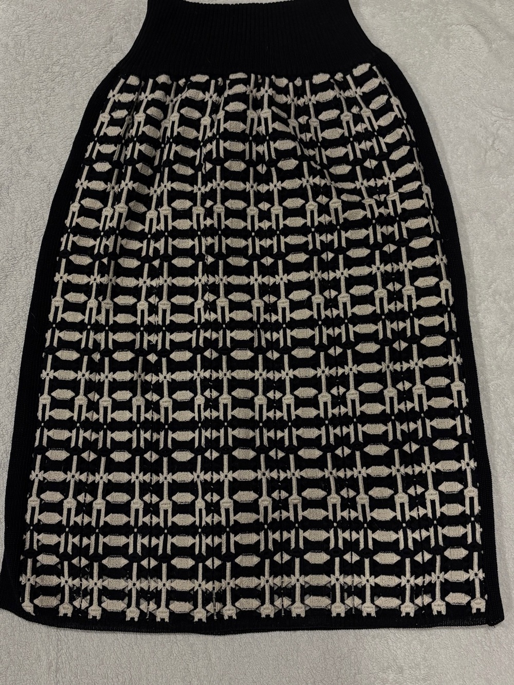 Black and Cream Geometric Knit Midi Skirt